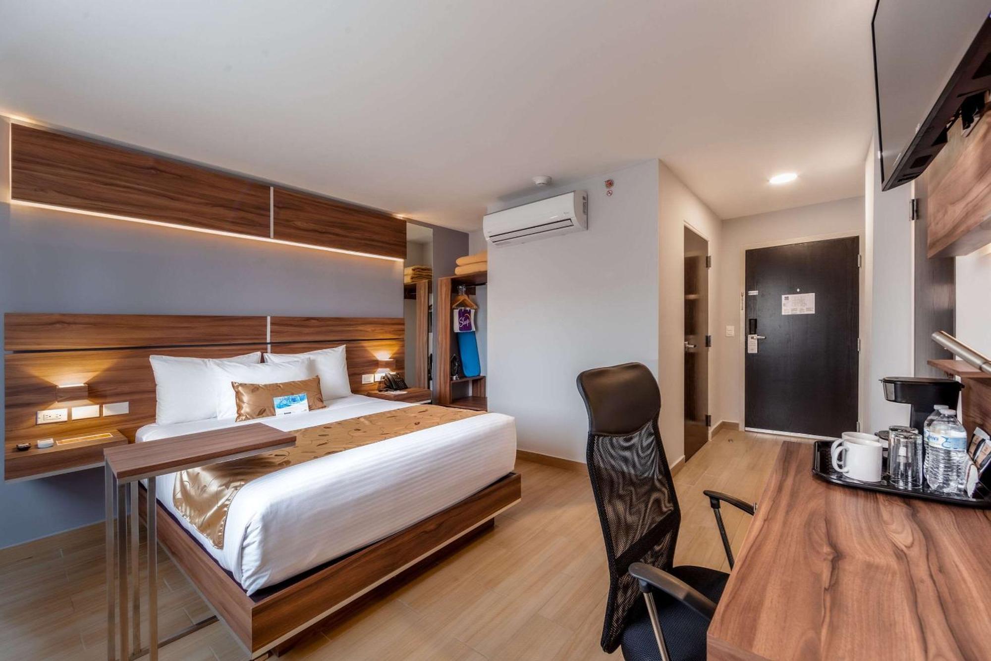 Sleep Inn Tijuana Buitenkant foto